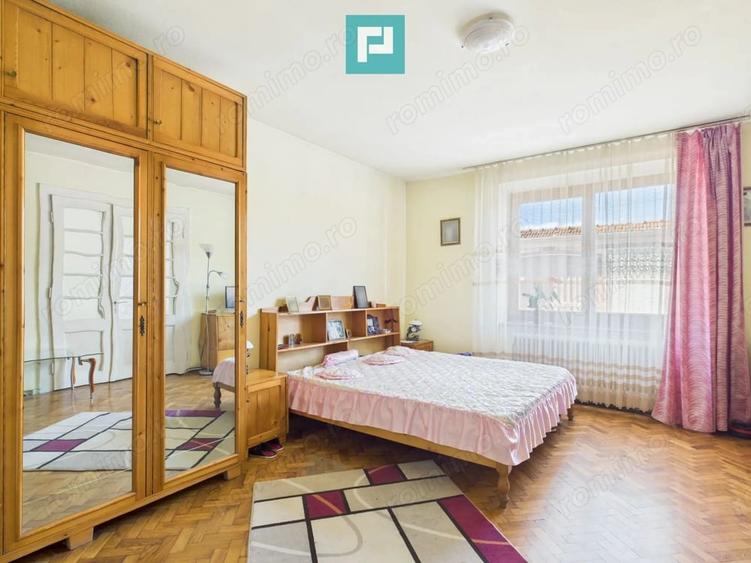 Casă cu 4 camere cu Teren 1007 Mp în Central