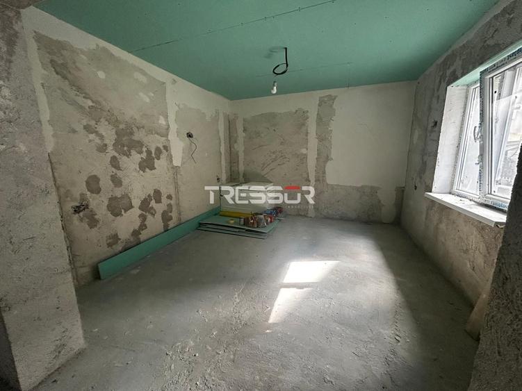 Casă individuală cu 5 camere cu Canalizare în Faleza Nord