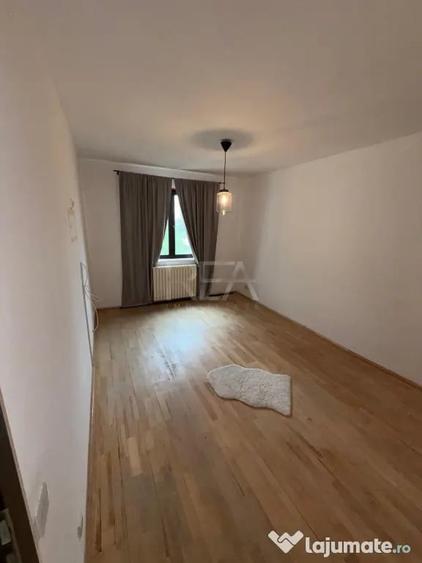 Apartament cu 4 camere semidecomandat în Crângași