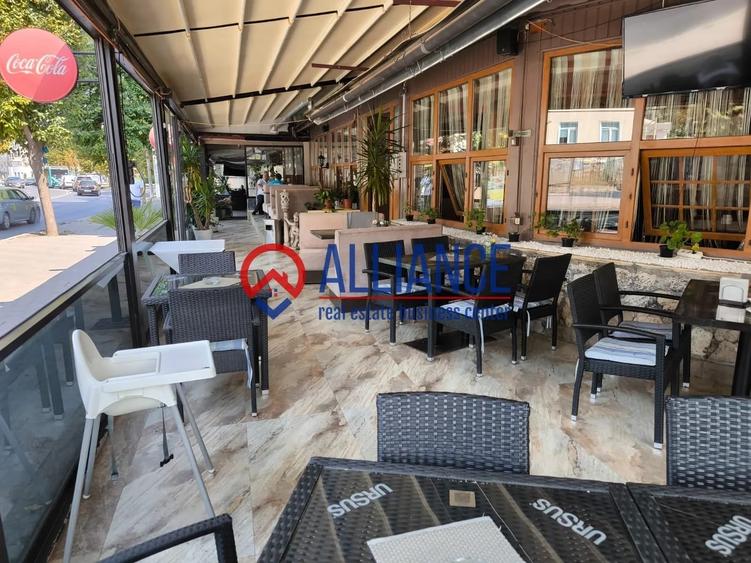 Spațiu comercial, de 450.94000244141 mp, în Central
