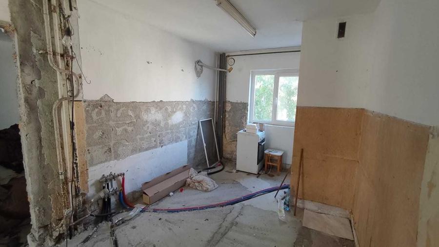 3 camere Alfa, decomandat - ideal renovare dupa gustul tau - 3