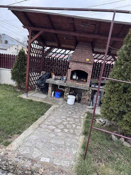 Casă cu 4 camere în Port