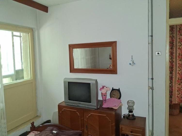 Apartament cu 2 camere decomandat, mobilat în Olteniței