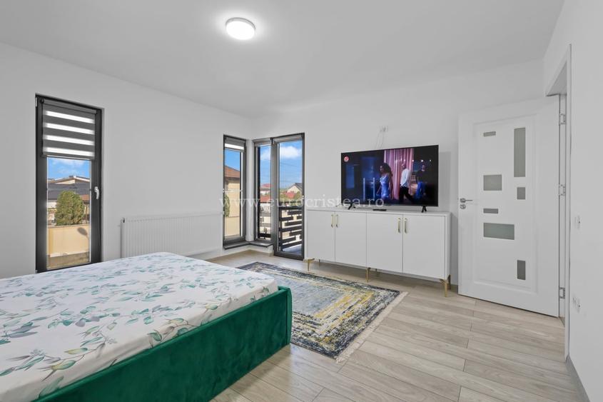 Casă cu 5 camere cu Teren 405 Mp în Central