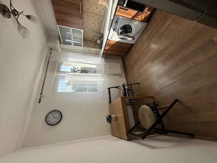 Apartament cu 3 camere semidecomandat în Militari