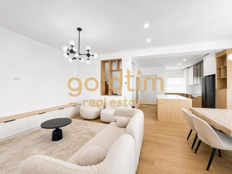 Duplex cu 5 camere cu Canalizare în Pipera