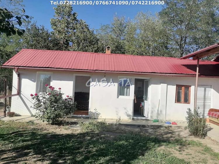 Casă individuală cu 3 camere cu Teren 8567 Mp în Bumbești-Pițic