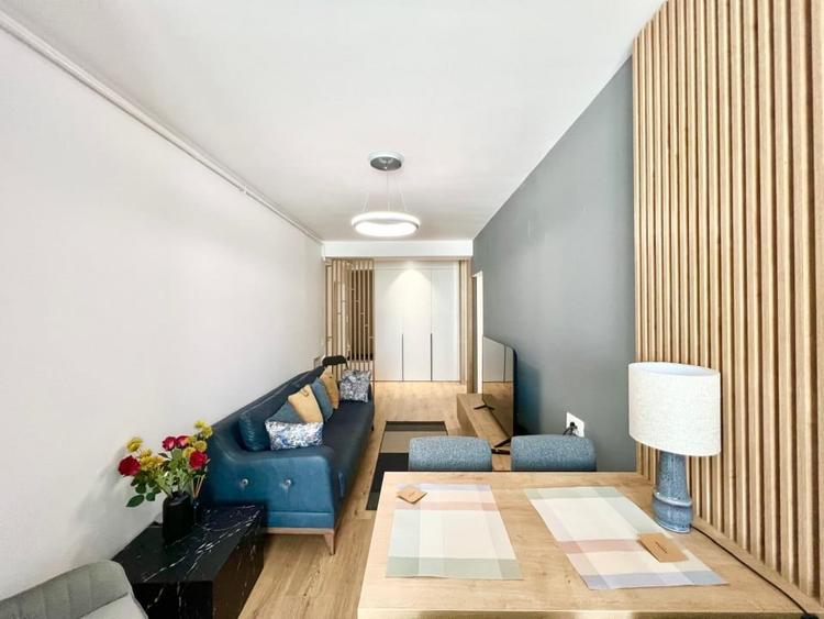 Apartament cu 2 camere semidecomandat, mobilat în Pipera