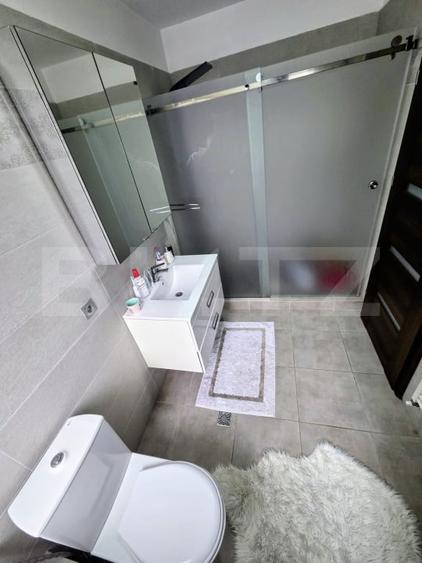 Duplex cu 4 camere cu Canalizare în Florești