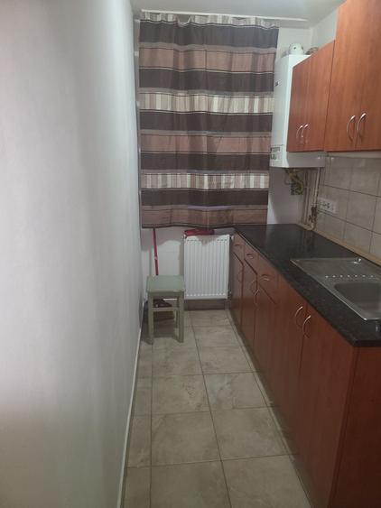 Apartament cu 2 camere nedecomandat în Central