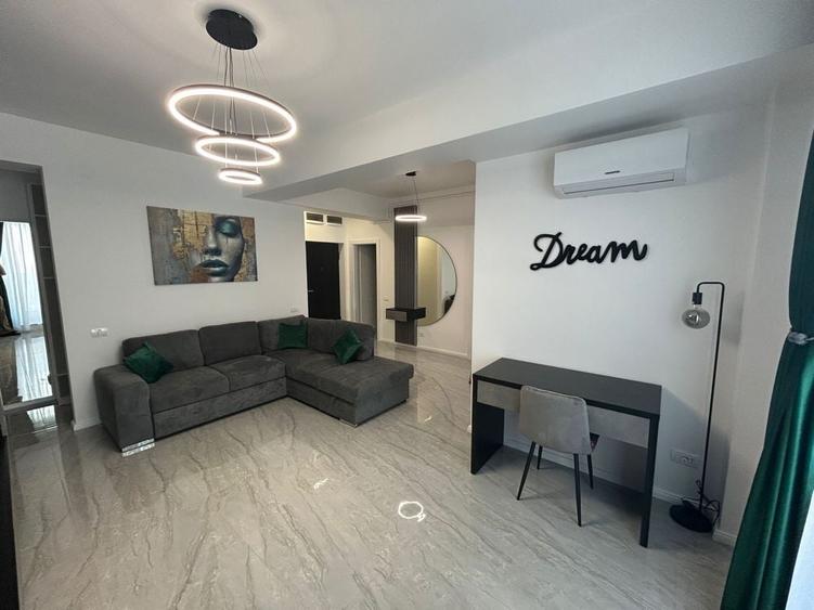 Apartament cu 2 camere decomandat în Exterior Vest