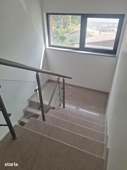 Spațiu comercial, de 165 mp, în Drumul Taberei