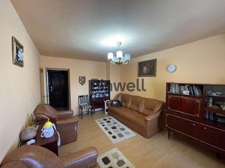 Apartament cu 2 camere decomandat, mobilat în Central