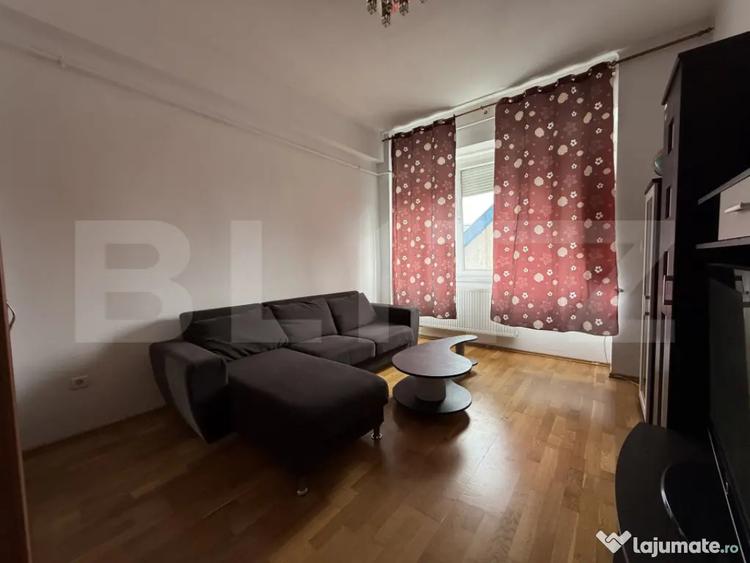 Apartament cu 2 camere semidecomandat, mobilat în Micro 17