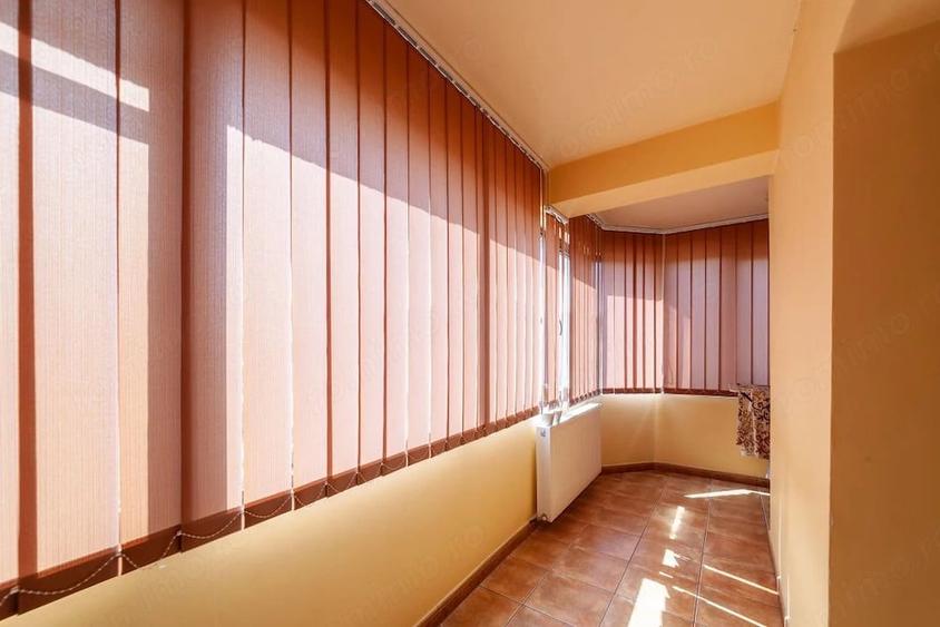 Apartament cu 4 camere decomandat în Bere