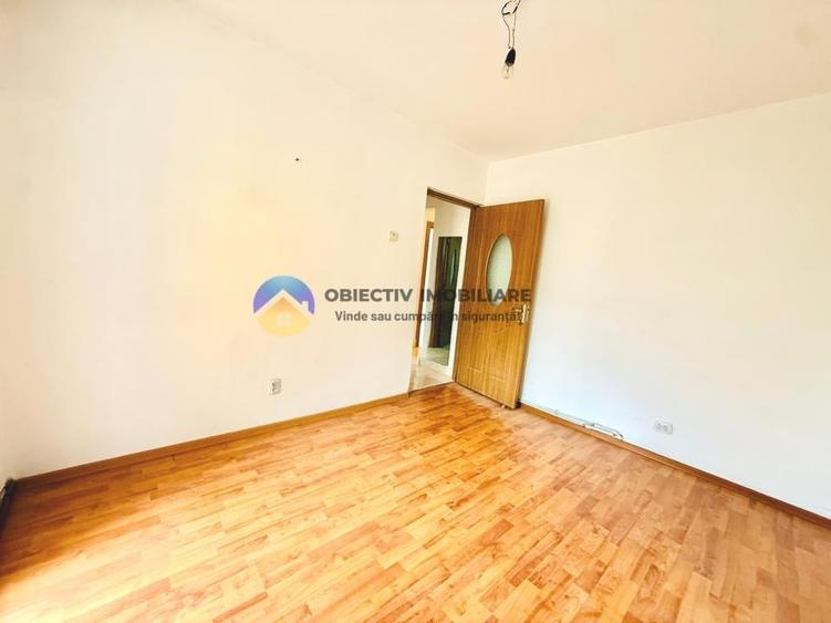 Apartament cu 3 camere decomandat în Precista