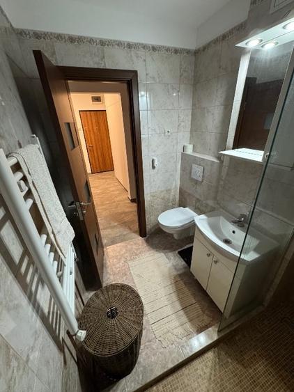 Apartament cu 2 camere decomandat, mobilat în Aradului