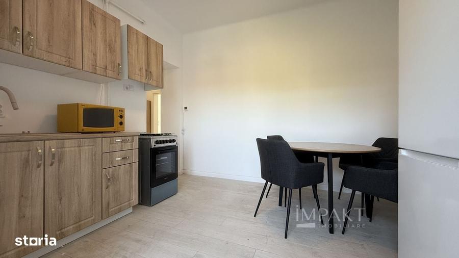 Apartament cu 3 camere decomandat, mobilat în Central