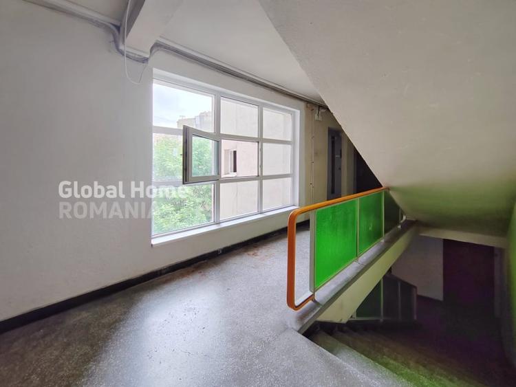 Apartament cu 2 camere semidecomandat, mobilat în P-ța Romană