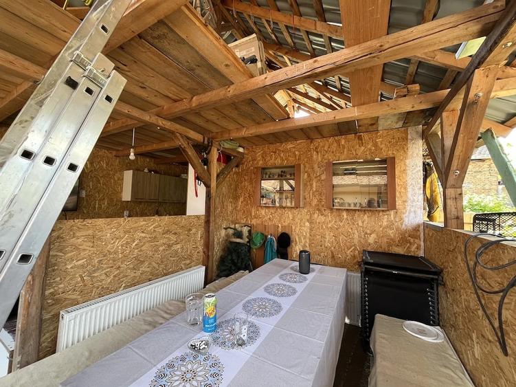 Casă cu Teren 2100 Mp în Jibert