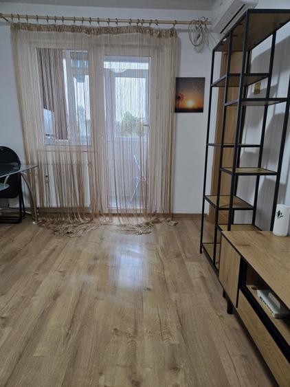 Apartament cu 2 camere semidecomandat în Tomis Nord