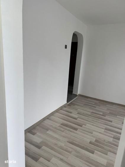 Apartament cu 2 camere în Tei