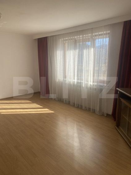 Casă de vânzare, cu 6 camere, 300 mp, spațioasă, în Câmpulung Moldovenesc - 6
