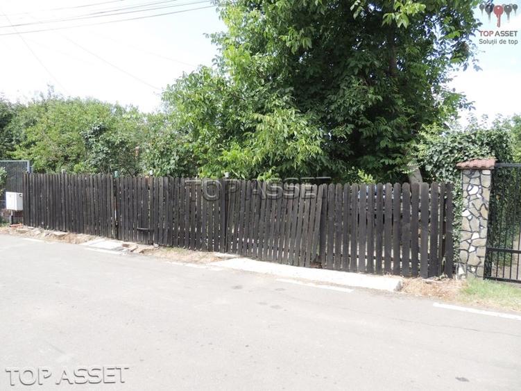 Teren Construcții intravilan de 1050 mp, în Periș