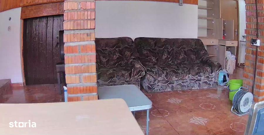 Casă cu 4 camere cu Teren 1800 Mp în Singureni