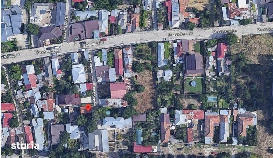Casă cu 2 camere cu Teren 372 Mp în Central