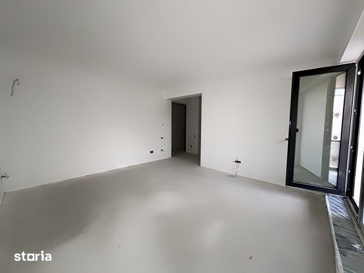 Apartament cu 3 camere decomandat în Ștefan cel Mare