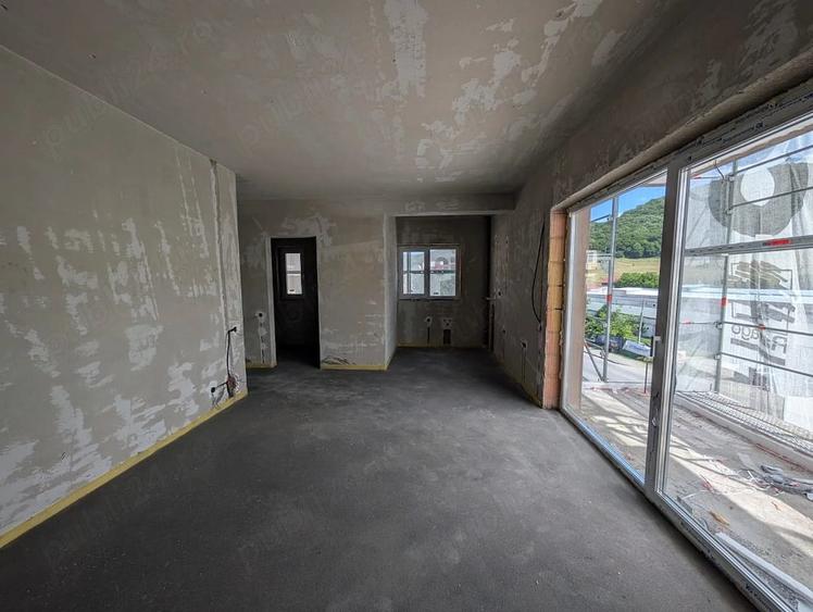 Apartament cu 2 camere semidecomandat în Vest