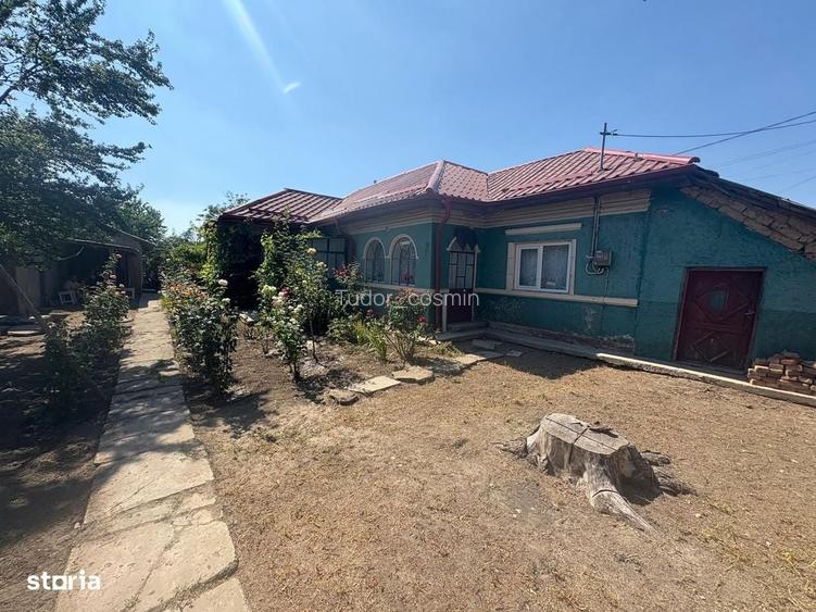 Casa 90 mp + teren 826 mp, langa parc si lac Fundeni