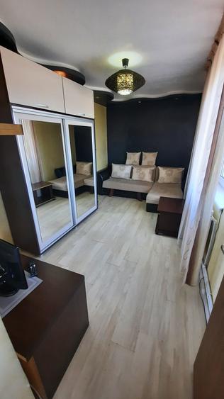 Apartament cu 2 camere semidecomandat în Hipodrom