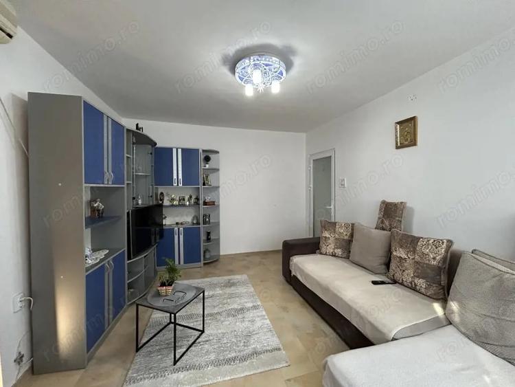 Apartament cu 2 camere nedecomandat în Girocului