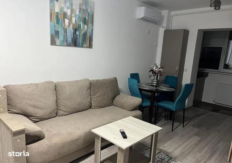 Apartament cu 2 camere în Apărătorii Patriei