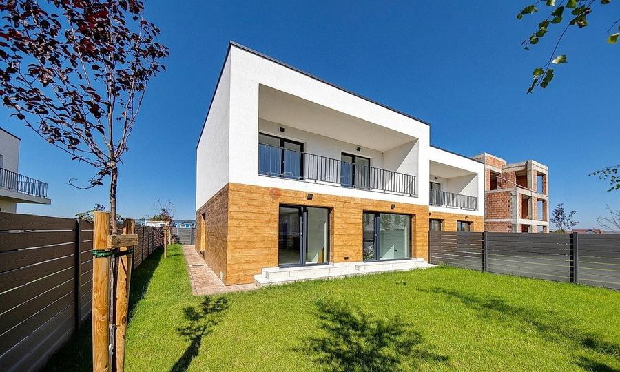 Duplex cu 3 camere cu Canalizare în Ghimbav Livadă