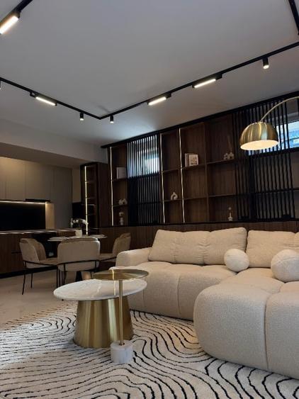 Apartament cu 2 camere decomandat, mobilat în Central