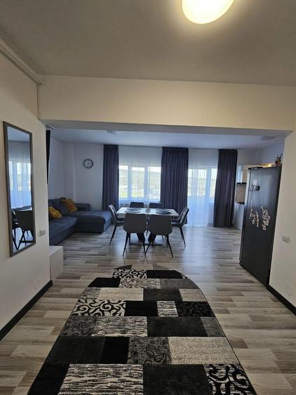 Apartament cu 3 camere decomandat în Jucu