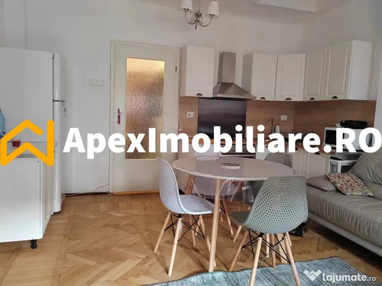 Garsonieră decomandată în P-ța Romană