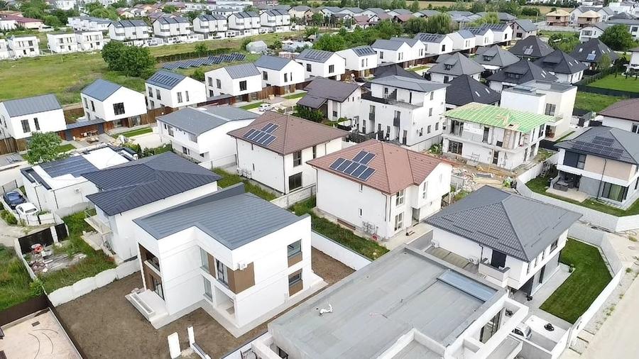 Casă cu 6 camere cu Teren 423 Mp în Tunari