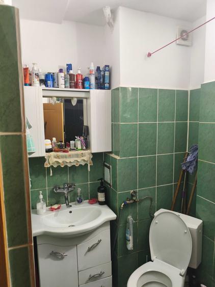 Apartament cu 2 camere semidecomandat în Tractorul
