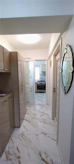 Apartament cu 2 camere decomandat, mobilat în Central