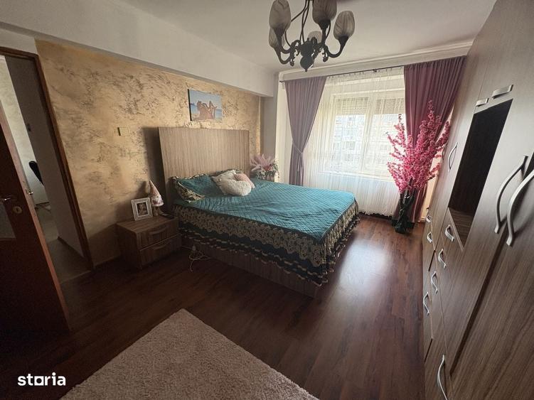 Apartament cu 3 camere în Central