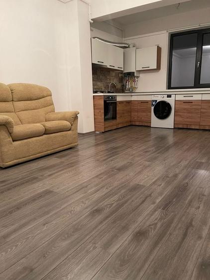 Apartament cu 2 camere semidecomandat în Berceni