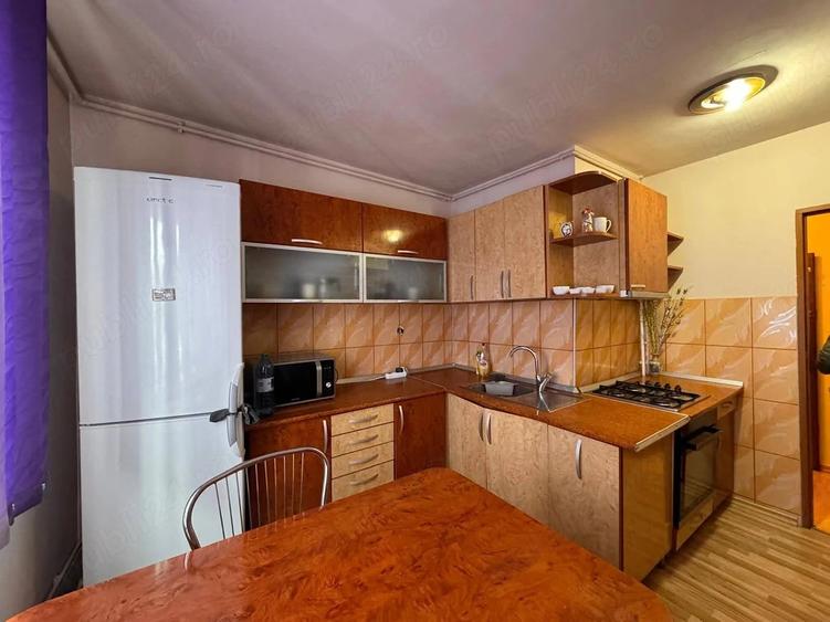 Apartament cu 2 camere semidecomandat în Central