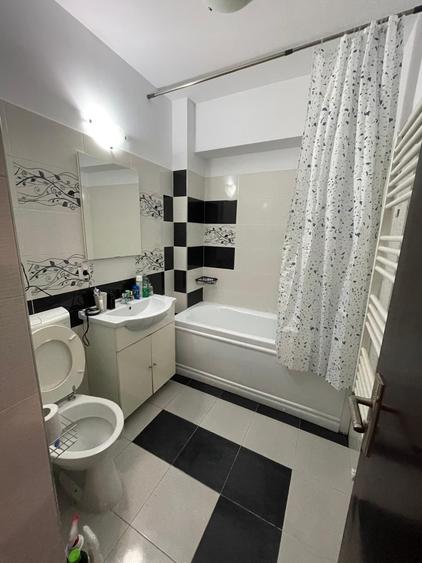 Apartament cu 2 camere decomandat în Sub Coastă