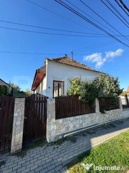Casă cu 3 camere cu Teren 1081 Mp în Ciugud