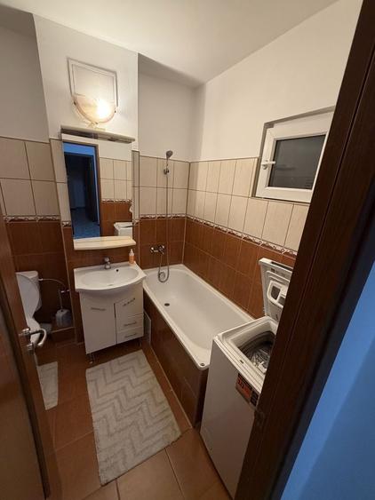 Apartament cu 2 camere decomandat în Dâmbovița