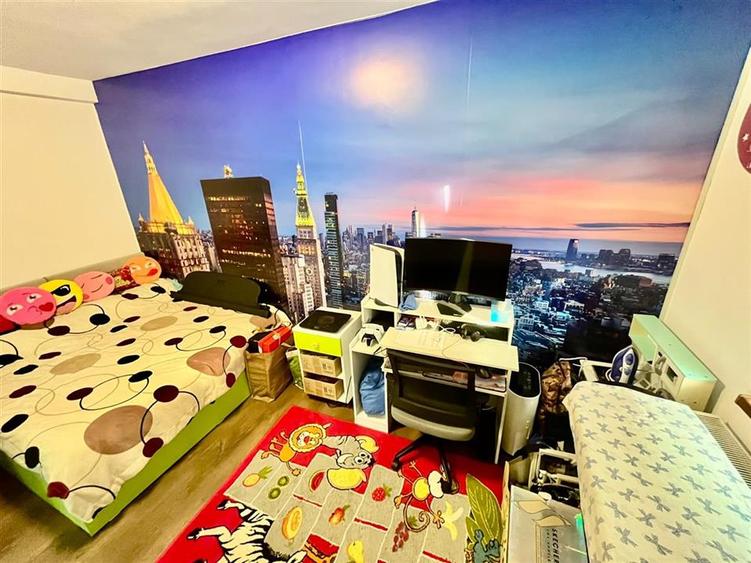 Apartament cu 3 camere decomandat în Șorogari